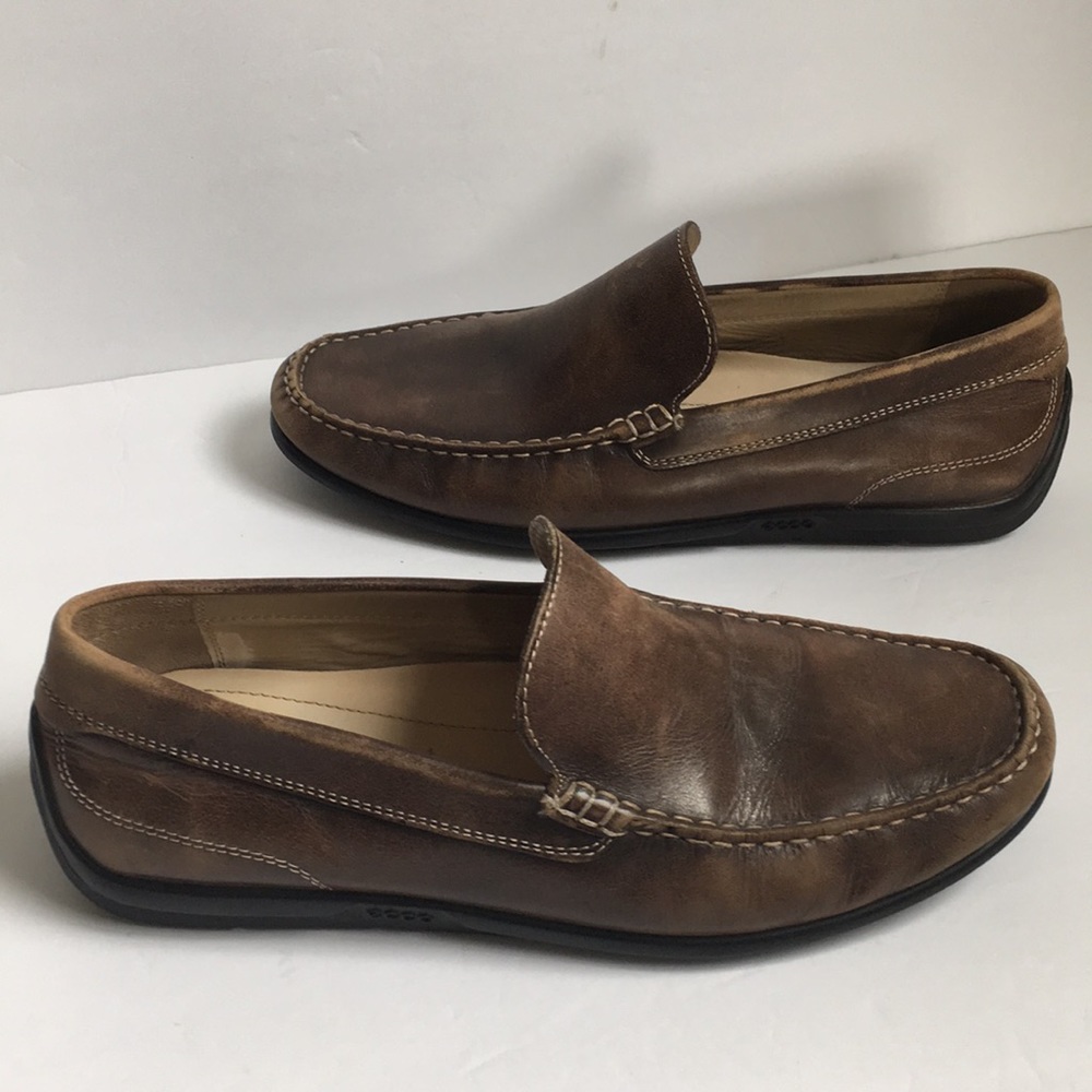 Ecco Genuine Leather oxfords